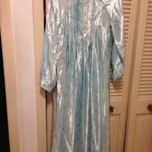Lise Stevens Long Night Gown